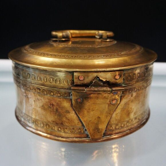 Vintage Copper Handcrafted Betel Pandan Box Container Inscribed In Farsi Arabic - Picture 10 of 10